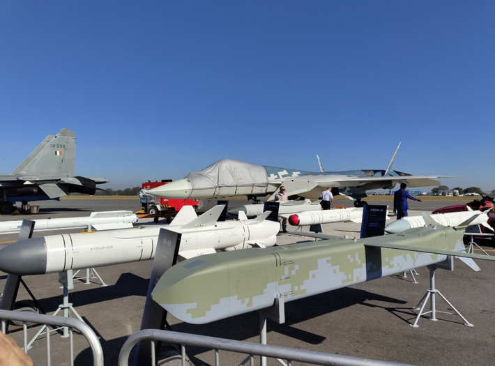 Tên lửa Kh-69 này được cho là có thể bay ở độ cao thấp cách 20 mét so với mặt đất. Kh-69 được cho là đã được sử dụng trong một cuộc tấn công gần đây vào các mục tiêu gần Kyiv. Ảnh: @Russia Beyond.