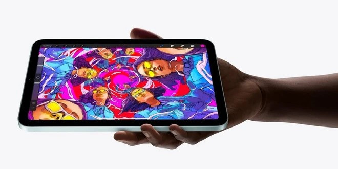 Apple sẽ đưa Touch ID trở lại trên thiết bị này thay cho Face ID. Lý do là việc tích hợp hai hệ thống Face ID riêng biệt cho hai màn hình sẽ phức tạp và tốn kém hơn, đồng thời chiếm nhiều diện tích linh kiện bên trong.
