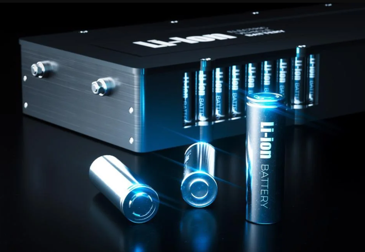 Thật không may, một số vật liệu như graphene dùng để chế tạo cho các thiết bị này có thể đắt tiền, và gây ra một số vấn đề về môi trường. Ảnh: @ AZoM.