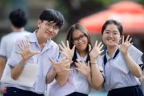 Học sinh, sinh viên học giỏi được vay tiền lãi suất thấp