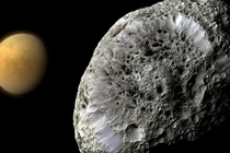 'Trái Đất thứ hai' có thể là 2 mặt trăng ghép lại