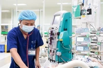 Bé gái 15 tuổi phát hiện mắc ung thư tế bào mầm buồng trứng