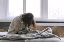 Nàng dâu mệt mỏi vì sống chung với bố chồng khó tính