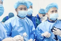 Lấy sỏi thận ống mật chủ bằng nội soi ngược dòng
