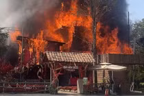 Cháy lớn tại quán cà phê ở TP HCM ngày mùng 6 Tết