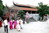 Dự báo thời tiết 19/2 (mùng 3 Tết), miền Bắc mưa rải rác, Nam Bộ nắng nóng