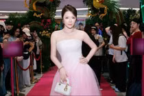 Lý Nhã Kỳ đẹp lộng lẫy tái xuất thảm đỏ