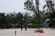 Thời tiết 22/11: Mưa lớn kéo dài ở Trung Trung Bộ, Tây Nguyên, cảnh báo lũ