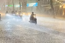 Dự báo thời tiết ngày 13/6: Bão số 1 tiếp tục gây mưa lớn