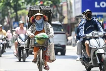 Thời tiết hôm nay 12/8: Miền Bắc nắng nóng, chiều tối có mưa vài nơi