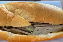 15 người ở Quảng Ngãi ngộ độc nghi do ăn bánh mì