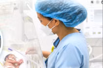 Hành trình 108 ngày giành giật sự sống cho bé sơ sinh nặng 500 gram