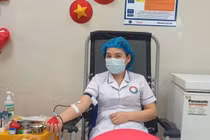 Nữ điều dưỡng hiến máu cứu sống bệnh nhân nguy kịch ở Quảng Trị