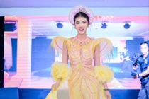 Á hậu Kim Khỏe hóa “nữ thần bình minh” với thiết kế của Tommy Nguyễn