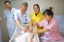 Kỳ diệu sản phụ từng mắc tim bẩm sinh đã sinh con