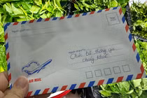 Vợ chồng nghèo vượt 500 km thăm thông gia gặp nạn, gửi quà cảm động