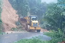 Đà Nẵng khẩn cấp di dời dân vùng sạt lở Trà Leng do mưa lớn