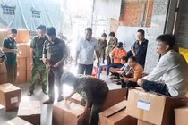 Phát hiện gần 8 tấn sữa, thực phẩm chức năng không nguồn gốc