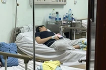 46 người nhập viện sau tiệc liên hoan cuối năm tại TP HCM