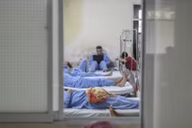 Căng thẳng cuộc chiến giành sự sống cho bệnh nhân đột quỵ tại TP HCM