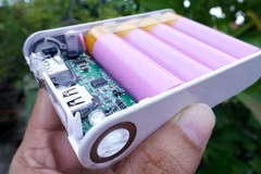 Tràn lan sạc dự phòng giá rẻ… 