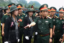 Đại tướng Phan Văn Giang kiểm tra hợp luyện các lực lượng diễu binh A80