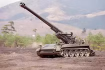 Ukraine tăng cường sức mạnh, đưa vào trang bị pháo tự hành 203 mm