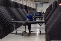 Bên trong nhà máy sản xuất 3.000 UAV "cảm tử" mỗi tháng của Nga