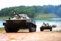 Việt Nam sẽ chế tạo xe thiết giáp chở quân chiến đấu và xe tăng bơi