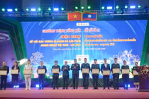 Hội chợ kết nối giao thương thắt chặt tình đoàn kết đặc biệt Việt Nam – Lào