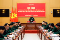 Quân khu 5 sẽ xây dựng lại nhà ở cho người dân vùng lũ trước Tết Nguyên đán