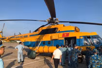 Bộ Quốc phòng điều động máy bay vận chuyển hàng cứu trợ vùng lũ Điện Biên