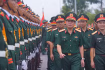 Thượng tướng Trương Thiên Tô thăm và động viên lực lượng diễu binh A80