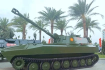 Việt Nam sản xuất pháo tự hành có khả năng cơ động dưới nước