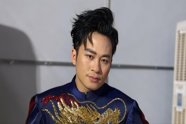 Ca sĩ Tùng Dương. Ảnh: Tiền Phong. tungduong.jpg