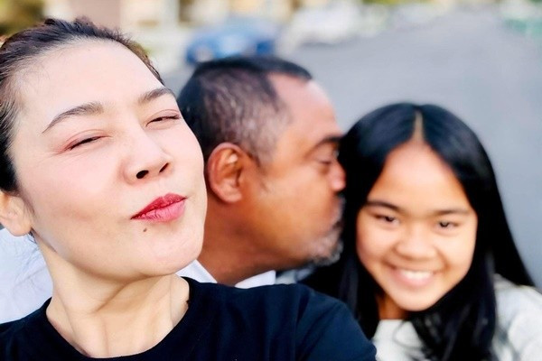 Ông bầu Dũng Taylor đăng tải hình ảnh bên Thu Phương và con gái. Ảnh: FB Dũng Taylor. thuphuong1.jpg
