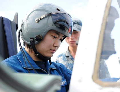 Ngắm 16 “bóng hồng” chiến đấu của Không quân Trung Quốc 