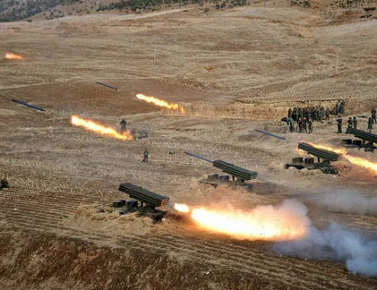 Xem Triều Tiên tập trận tấn công đảo Hàn Quốc