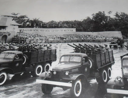 Oai hùng cuộc duyệt binh của QĐND Việt Nam năm 1955