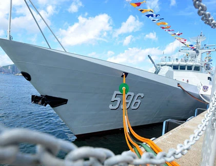 Trung Quốc biên chế “liên tù tì” 2 tàu chiến Type 056