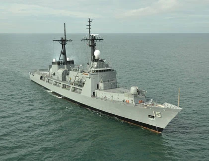 Nhận diện tàu chiến Philippines “canh” Trung Quốc ở Biển Đông