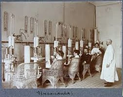 Thú vị cách chăm sóc sức khỏe 100 năm trước