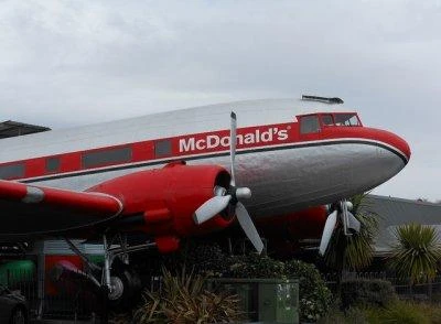 Những nơi đặt cửa hàng cực độc của “ông lớn” McDonald's