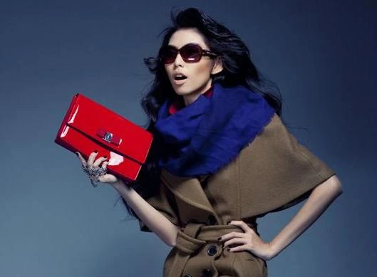 Mix đồ cá tính đón Xuân mới như Thùy Dương