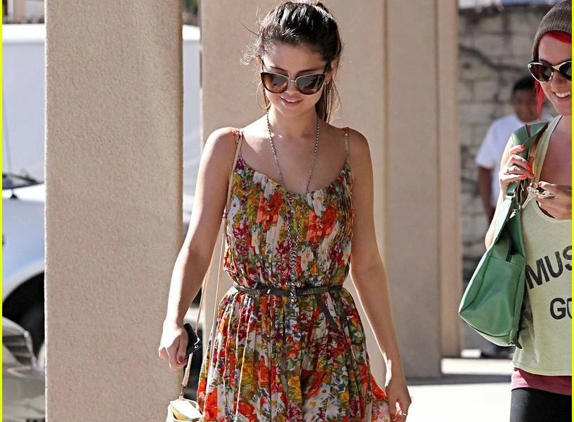 Sao ngoại tuần qua dạo gì xuống phố (P6)