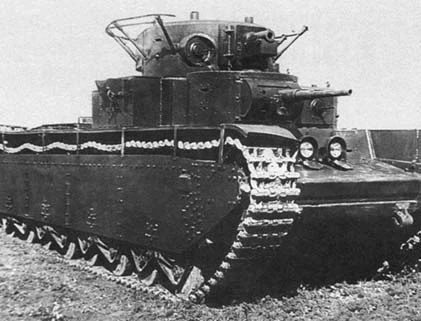 Cận cảnh xe tăng 5 tháp pháo của Liên Xô