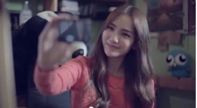 Clip: Hot boy và hot girl thi nhau “tự sướng“