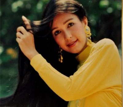 Ngắm Diễm My từ khi bé con đến tận bây giờ 