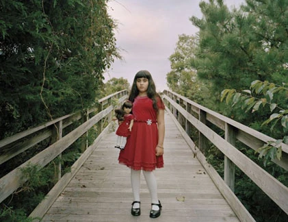 Nỗi ám ảnh trào lưu búp bê mini-me giống hệt chủ nhân