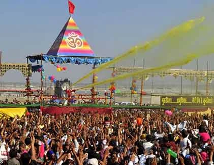 Lễ hội rửa tội cho 120 triệu người hành hương